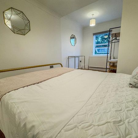 Stratford House Villa London Bagian luar foto